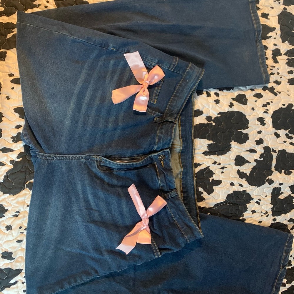 ROMWE Blue Flare Jeans with Pink Bows🎀🎀🎀